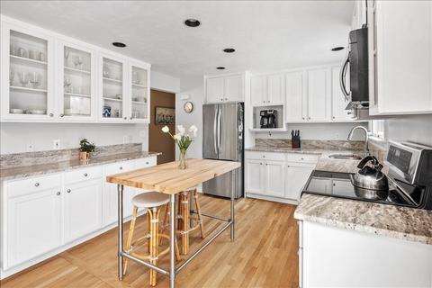 4 Winthrop Rd, Hingham, MA 02043 photo 9