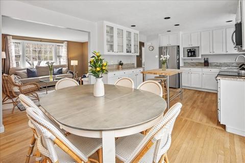 4 Winthrop Rd, Hingham, MA 02043 photo 6