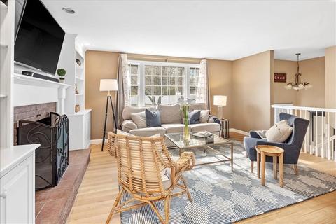 4 Winthrop Rd, Hingham, MA 02043 photo 2