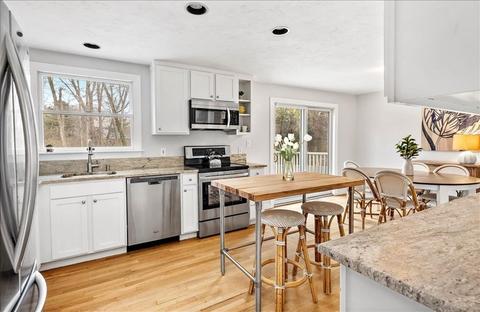 4 Winthrop Rd, Hingham, MA 02043 photo 11
