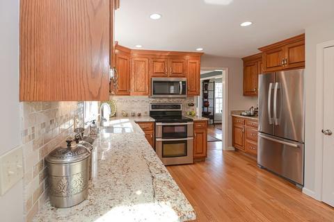 9 Walnut Hill Rd, Millis, MA 02054 photo 15