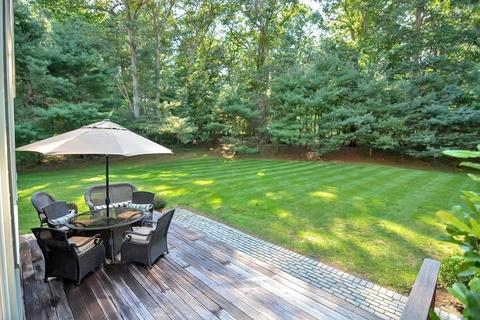 9 Walnut Hill Rd, Millis, MA 02054 photo 6
