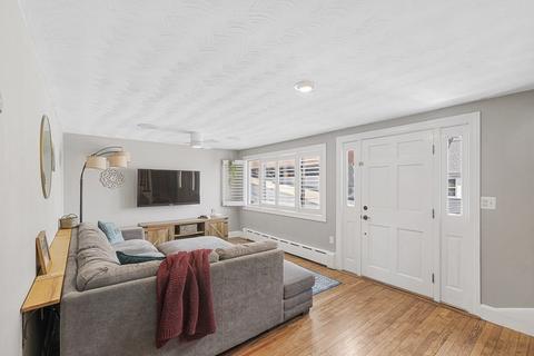 38 Alpine Ave, Everett, MA 02149 photo 3