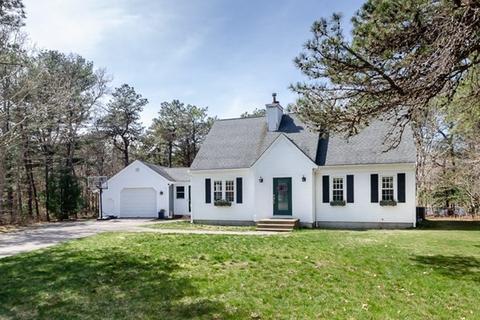 13 Chicory Cir, Mashpee, MA 02649 photo 1