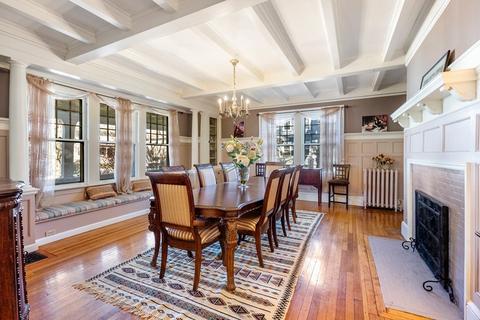 73 Washington Rd, Springfield, MA 01108 photo 5