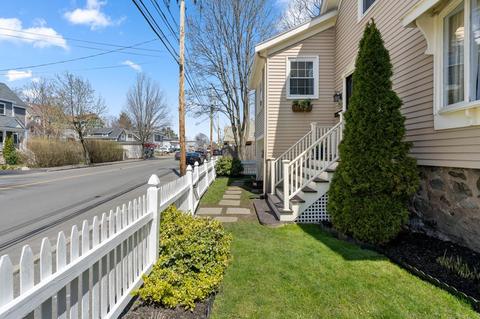 208 Pleasant, Marblehead, MA 01945 photo 2