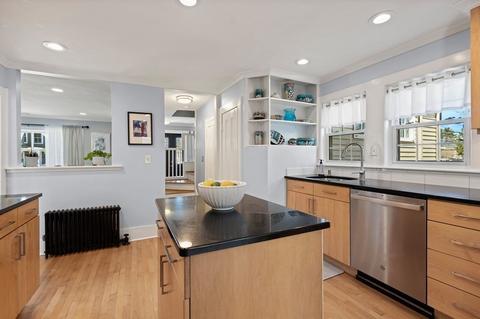 208 Pleasant, Marblehead, MA 01945 photo 13