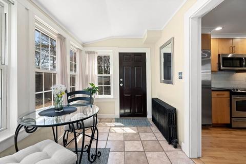 208 Pleasant, Marblehead, MA 01945 photo 16