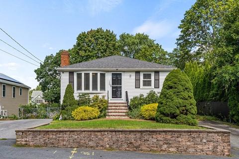 120 Tower St, Dedham, MA 02026 photo 1