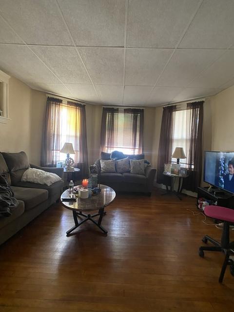 25 Wall St, Worcester, MA 01604 photo 4