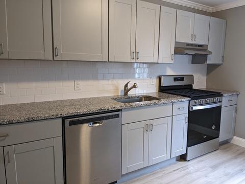 73 Bliss St, Fall River, MA 02720 photo 6