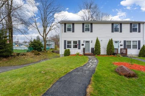 12 Elton St, Worcester, MA 01604 photo 2