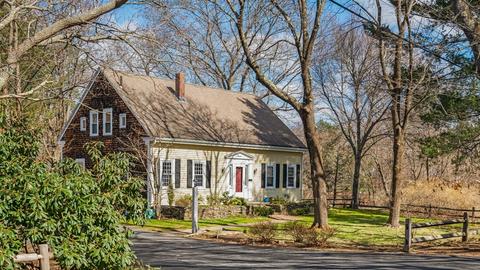 39 Fuller St, Dedham, MA 02026 photo 1