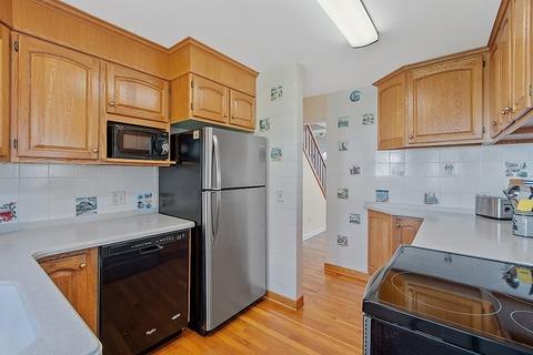 99 Whitcomb Dr, Lancaster, MA 01523 photo 9