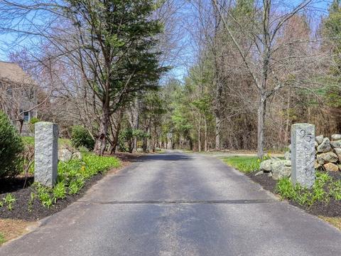 95 County St, Dover, MA 02030 photo 3