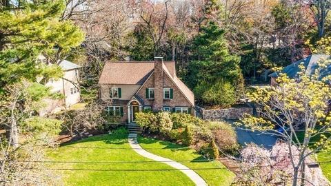 64 Devonshire Rd, Newton, MA 02468 photo 3