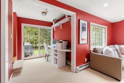 86 Douglas Rd, Needham, MA 02492 photo 11