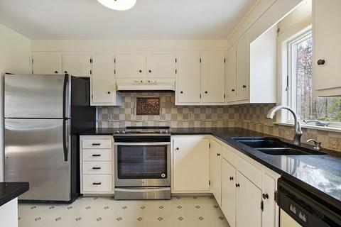 3 White Ave, Maynard, MA 01754 photo 4