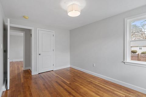 107 Everett St, Lawrence, MA 01843 photo 19