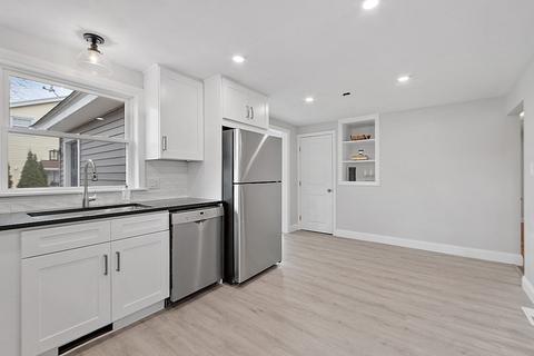 107 Everett St, Lawrence, MA 01843 photo 6