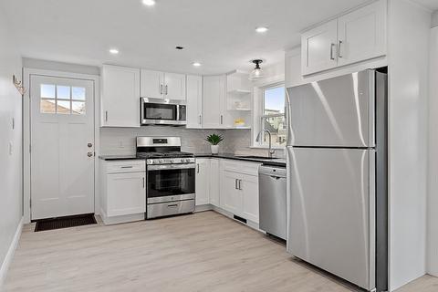 107 Everett St, Lawrence, MA 01843 photo 5