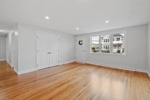 107 Everett St, Lawrence, MA 01843 photo 10