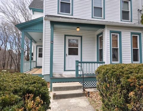 34 Thompson St, Maynard, MA 01754 photo 2