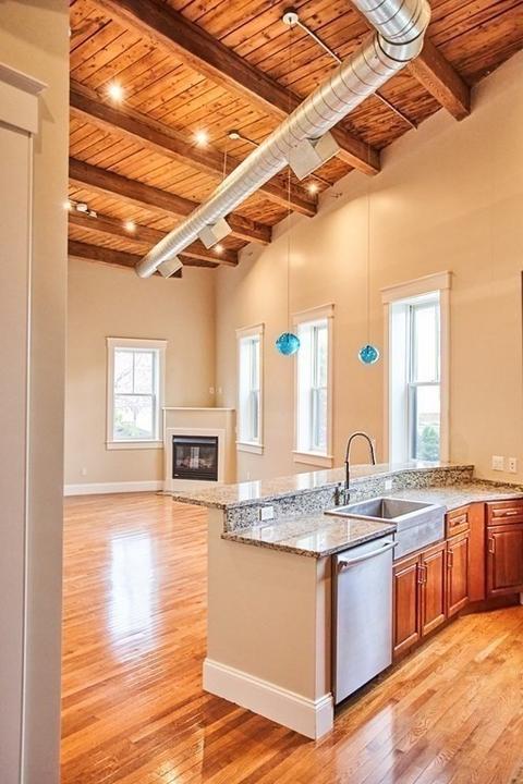 12 Lothrop St #1, Beverly, MA 01915 photo 1