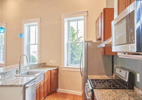 12 Lothrop St #1, Beverly, MA 01915 photo 9