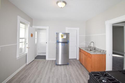 34 Rutledge Ave, Springfield, MA 01105 photo 6