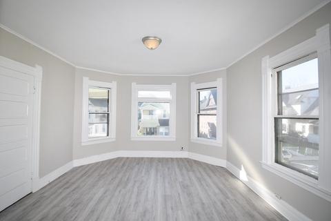 34 Rutledge Ave, Springfield, MA 01105 photo 7