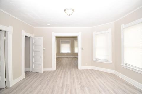 34 Rutledge Ave, Springfield, MA 01105 photo 3