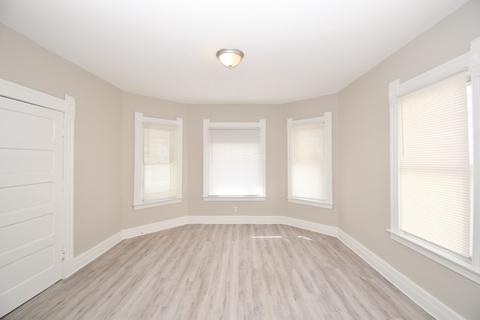 34 Rutledge Ave, Springfield, MA 01105 photo 5