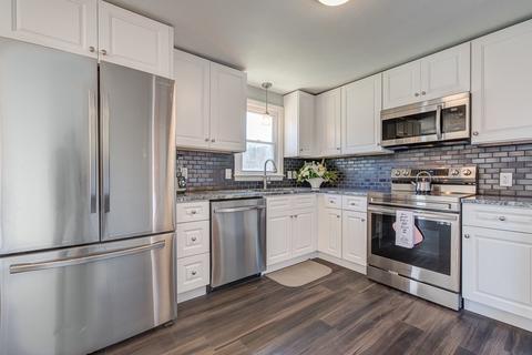 13 Mitris Blvd, Woonsocket, RI 02895 photo 7