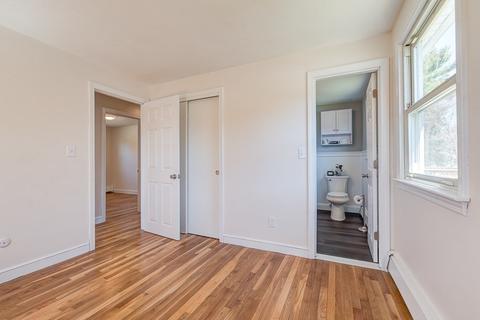 13 Mitris Blvd, Woonsocket, RI 02895 photo 14