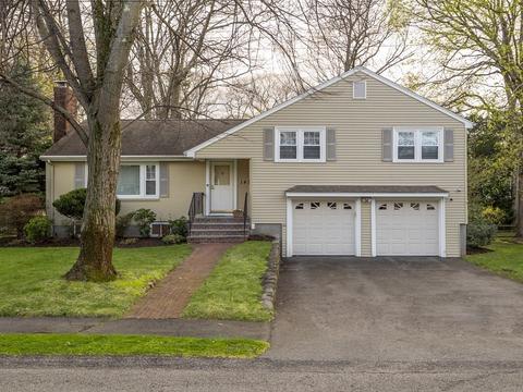 147 Parker Rd, Needham, MA 02492 photo 1