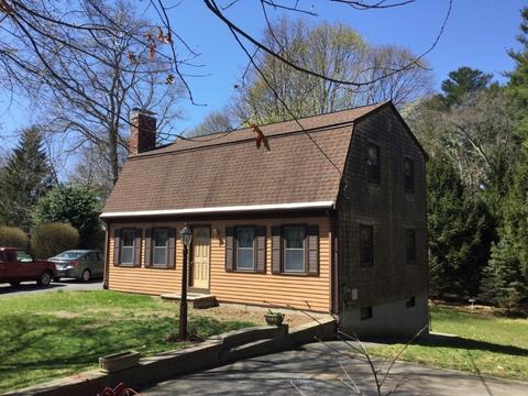 22 Scadding St, Taunton, MA 02780 photo 2