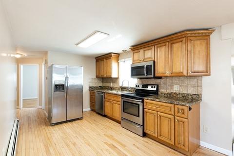 76 Fearing St, Wareham, MA 02532 photo 4