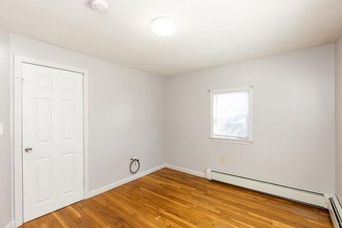 76 Fearing St, Wareham, MA 02532 photo 9