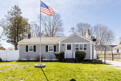76 Fearing St, Wareham, MA 02532 photo 1