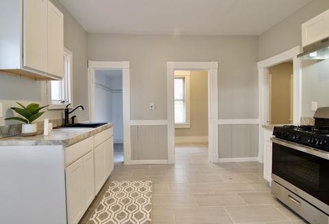 147 Marion St, Springfield, MA 01109 photo 8