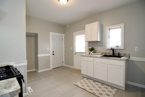 147 Marion St, Springfield, MA 01109 photo 6