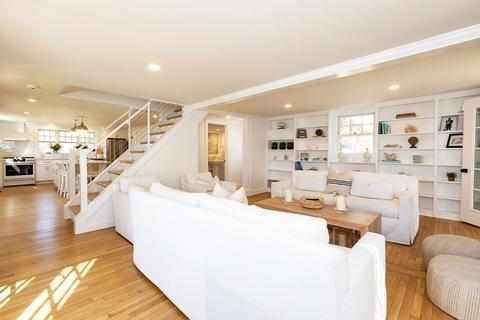 144 Downer Ave, Hingham, MA 02043 photo 17