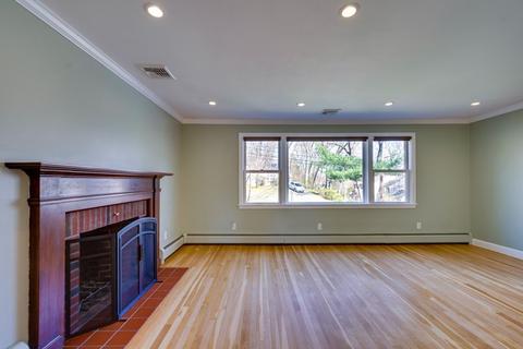 14 Highgate St, Needham, MA 02492 photo 6