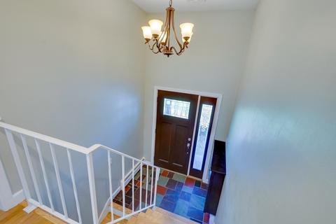 14 Highgate St, Needham, MA 02492 photo 4