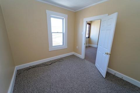 418 Montaup St, Fall River, MA 02724 photo 18