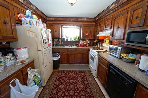 418 Montaup St, Fall River, MA 02724 photo 4