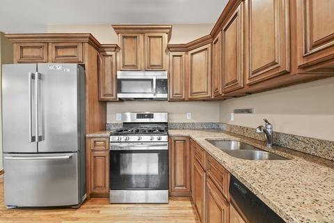 23 Johnson St # -b, Worcester, MA 01604 photo 11