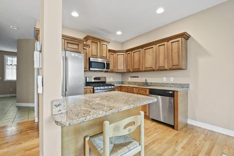 23 Johnson St # -b, Worcester, MA 01604 photo 10