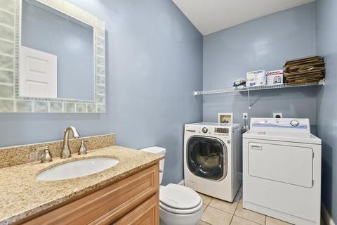 23 Johnson St # -b, Worcester, MA 01604 photo 16